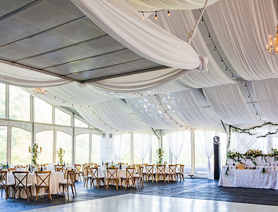 Chapiteau Le Cardinal