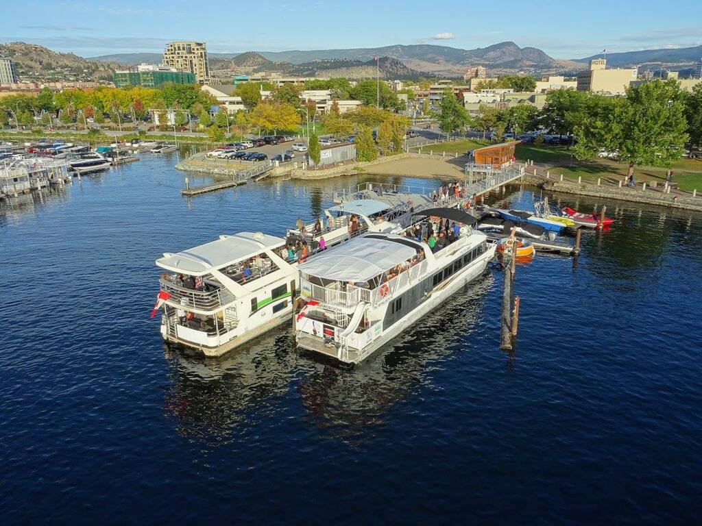 The Lake Lounge on Okanagan