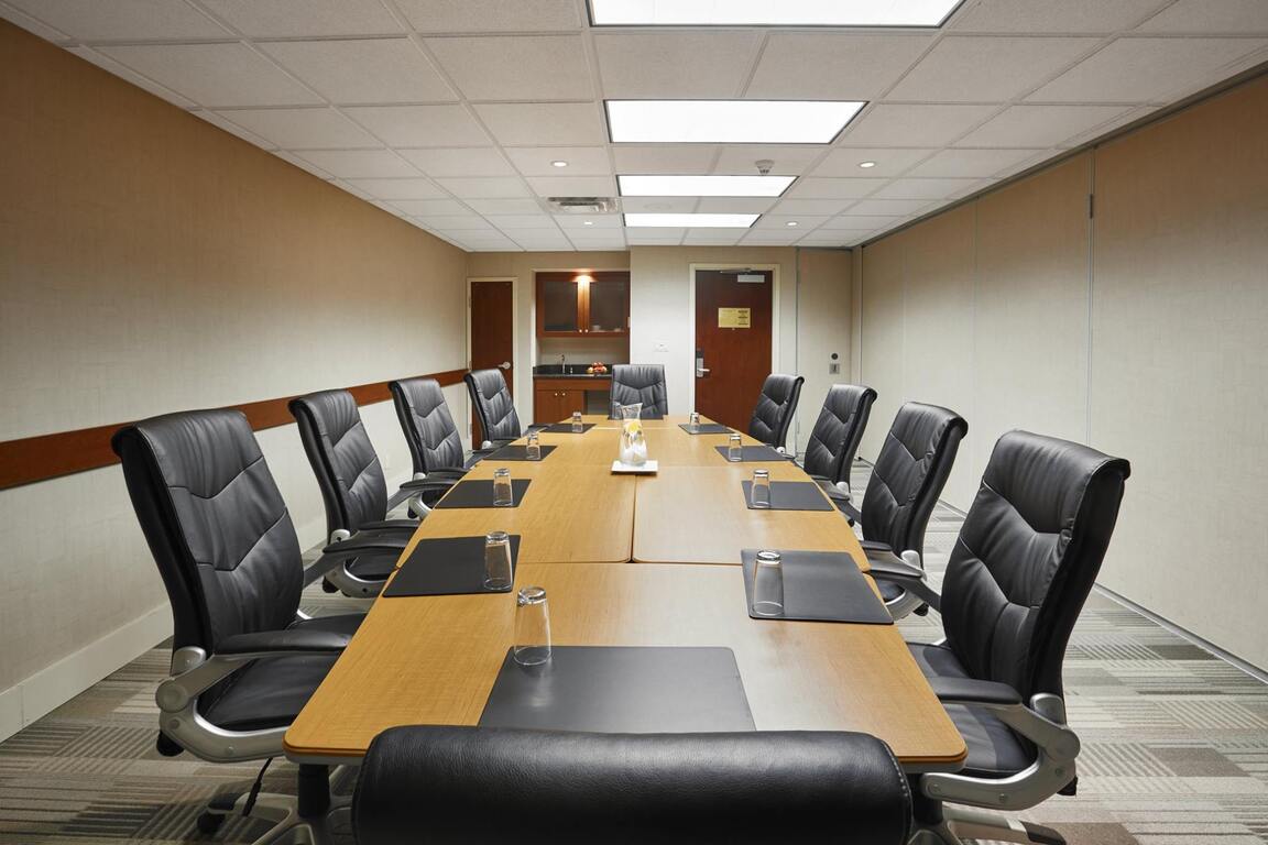 Best Western Plus Orangeville Inn