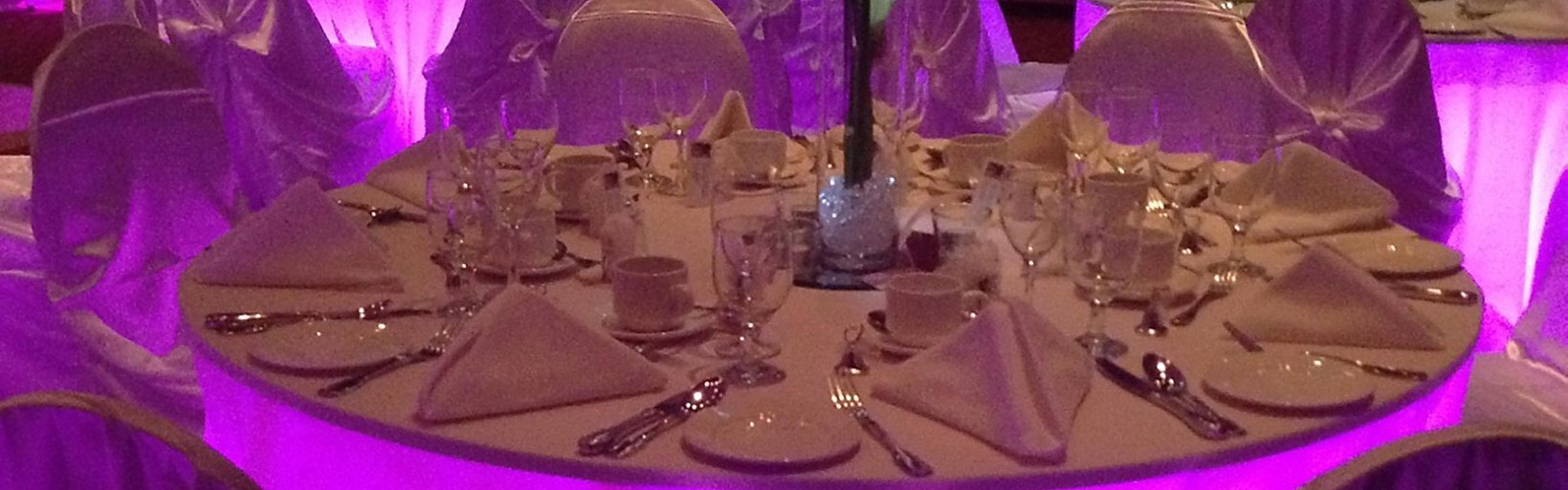 Holiday Inn and Suites Montreal Airport