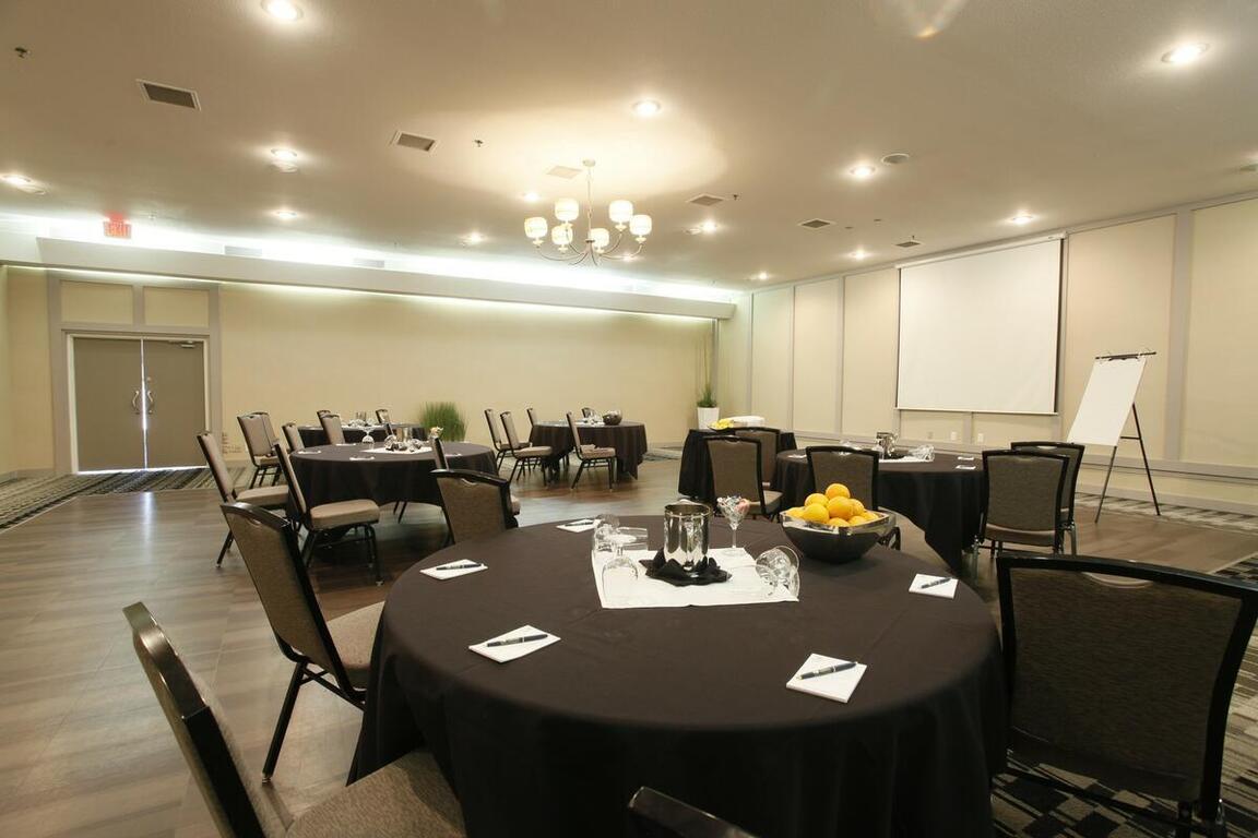 Pomeroy Hotel and Conference Centre