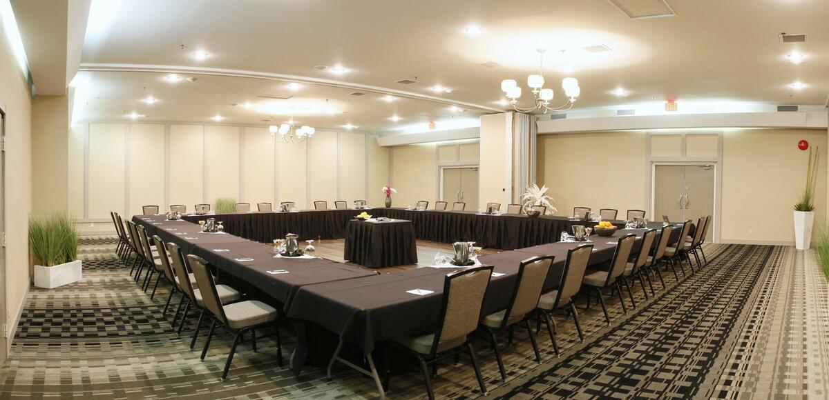 Pomeroy Hotel and Conference Centre