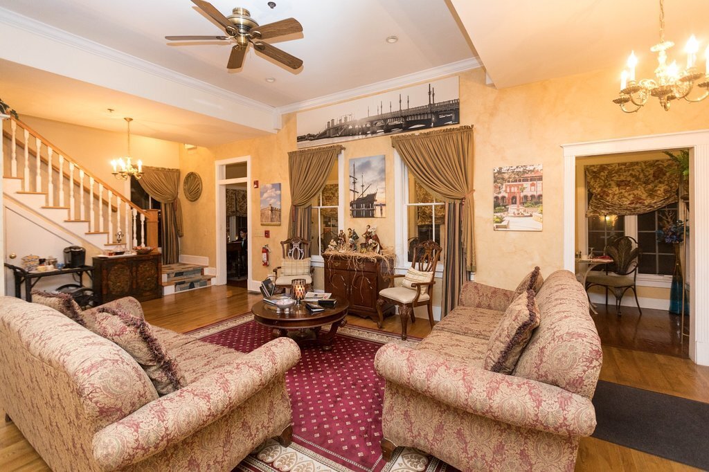 Centennial House Bed and Breakfast