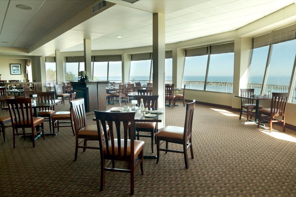 Ramada Jordan Beacon Harbourside Hotel