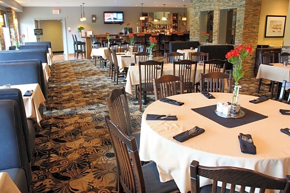 Best Western Plus Nor'wester Hotel