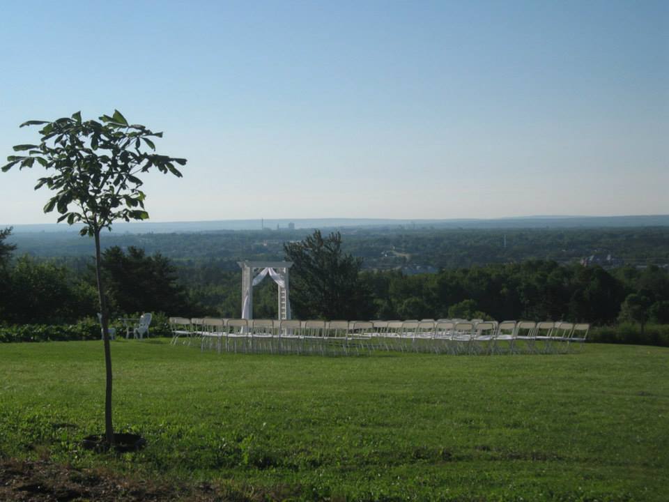 Magnetic Hill Winery