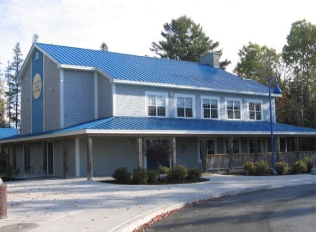 Killarney Lake Rotary Centennial Lodge