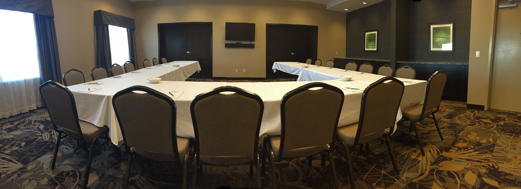 Best Western Plus Okotoks Inn Suites