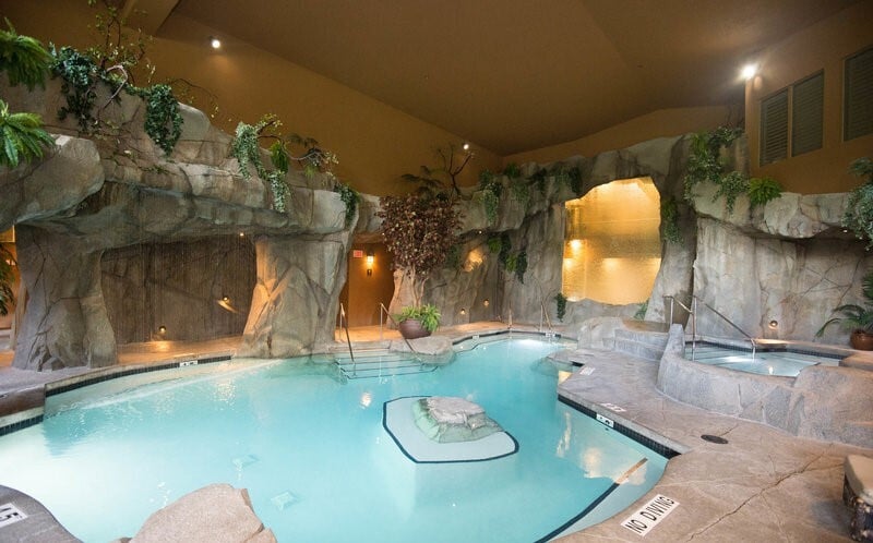 Tigh-Na-Mara Seaside Resort