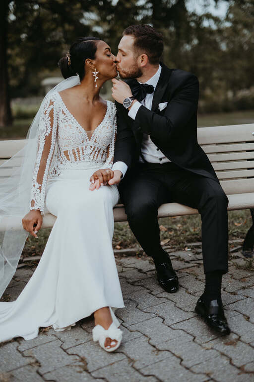 Authentik Weddings Photography