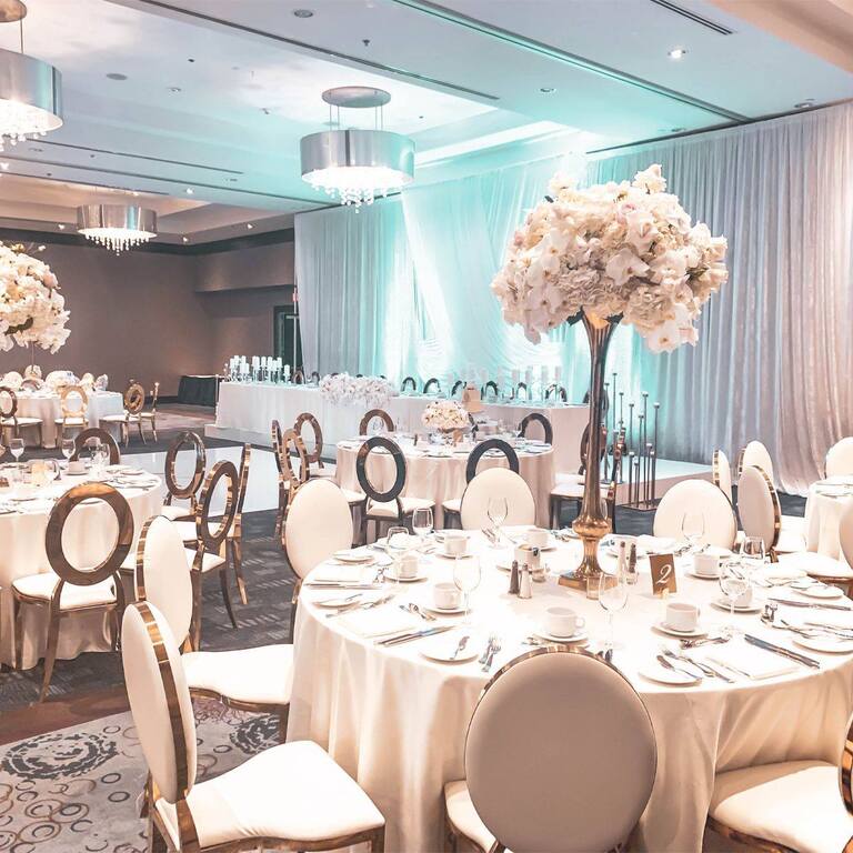 Pinnacle Hotel at the Pier