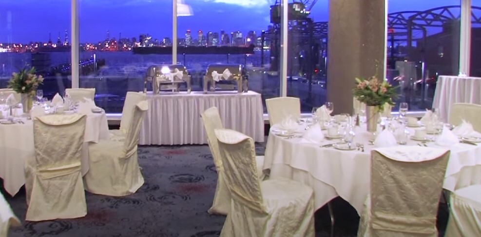 Pinnacle Hotel at the Pier