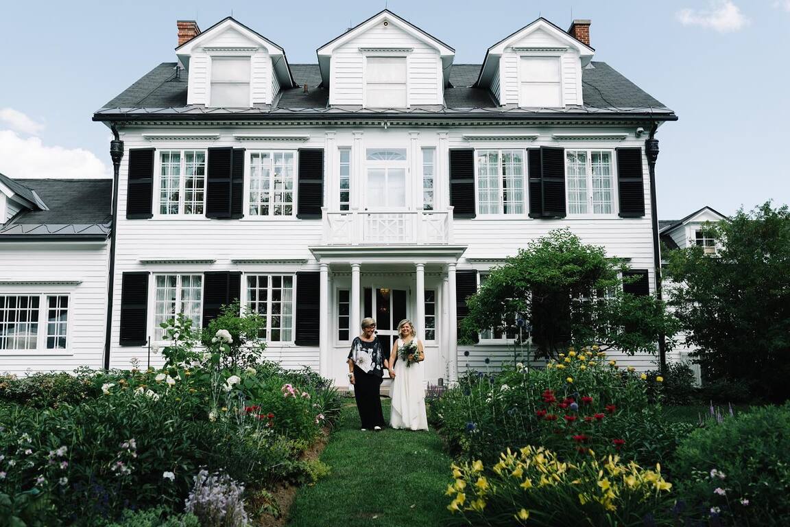 Anne and Marie Bouchard