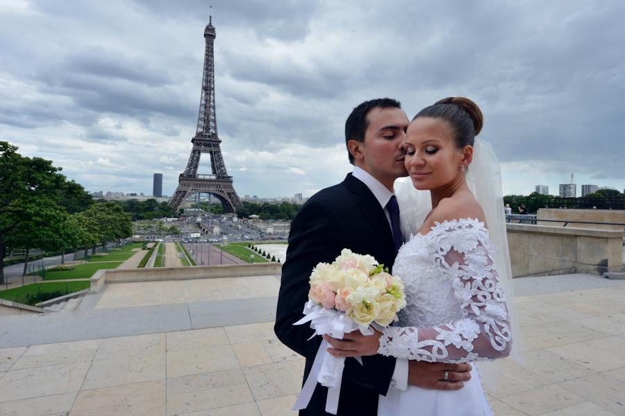 Wedding Emotion