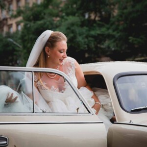 Sweet Currant Video and Photo