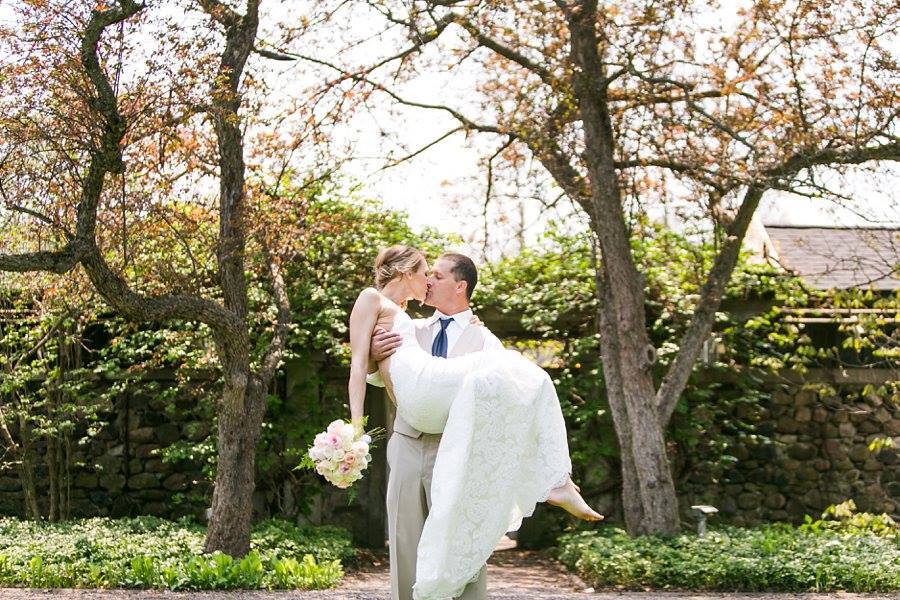 Knotting Tree Photography