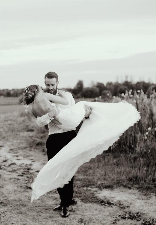 Kathi Robertson Weddings