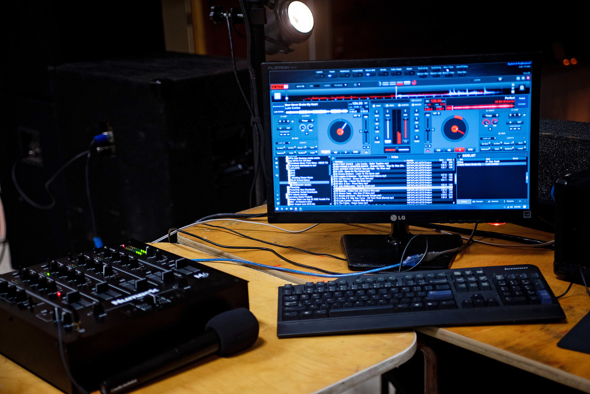 Ultimate DJ Services