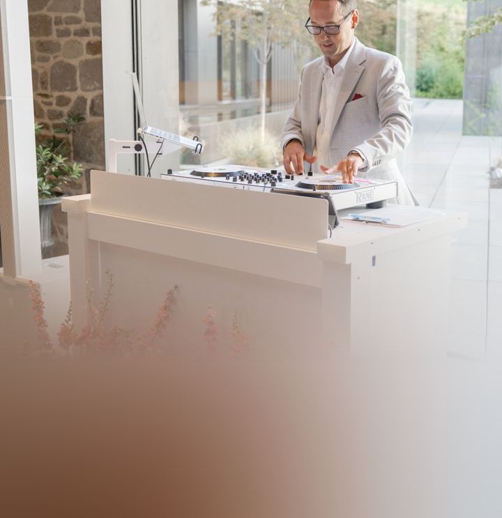 DJ Spinalshift