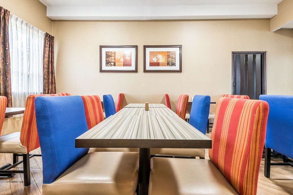 Comfort Inn and Suites