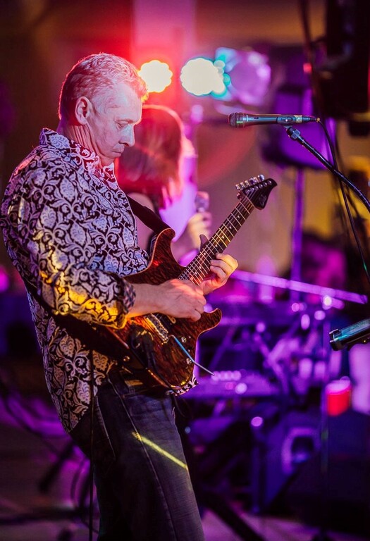 Easy Fix - The Okanagan's Premier Dance