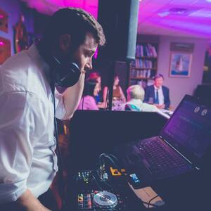Nite Flite Pro DJ - DJ - Hamilton 