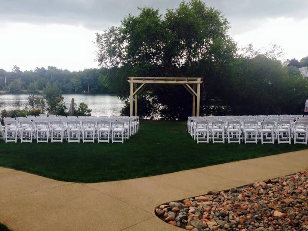 Best Western Plus Chocolate Lake Hotel