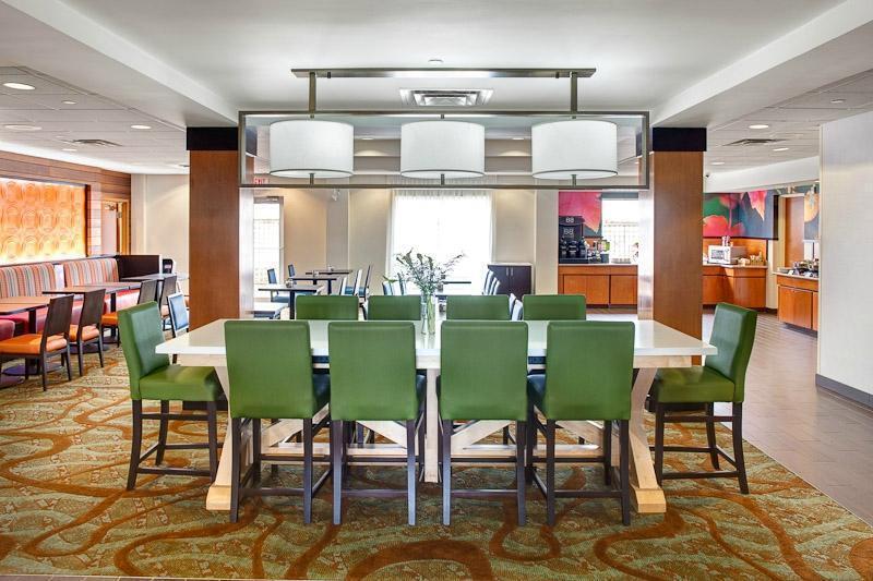 Fairfield Inn and Suites Brampton