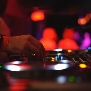 Back to Basics Entertainment DJ MAJD