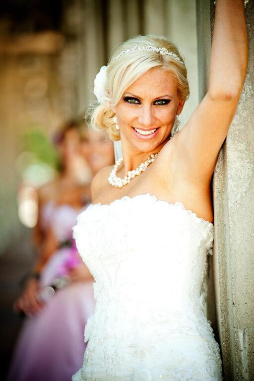 Kiss and Makeup Weddings