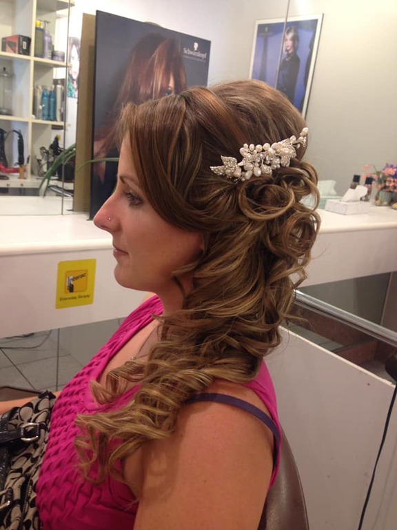 Peggy's Mobile Bridal Haircare