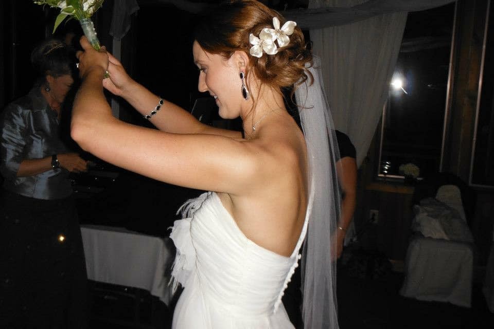 Peggy's Mobile Bridal Haircare