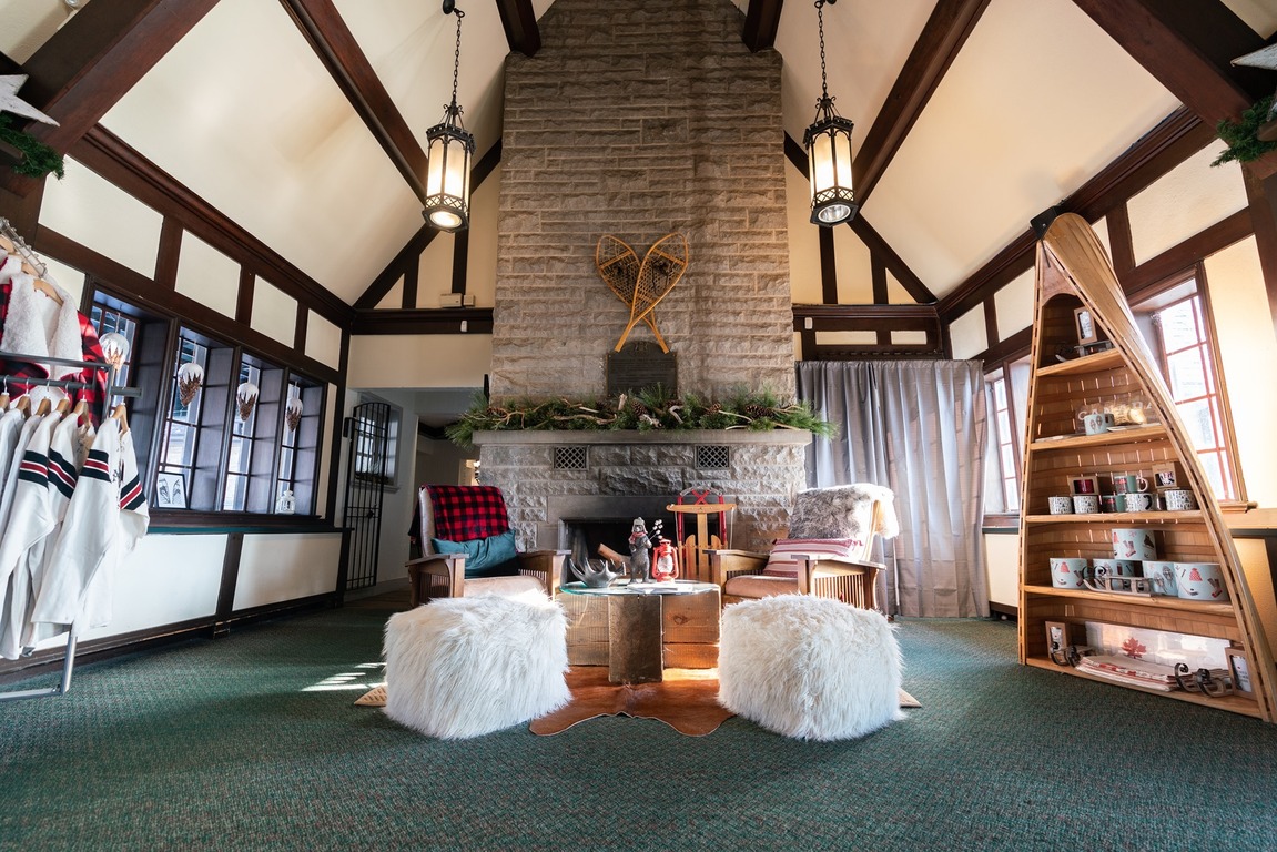 Legends On The Niagara Clubhouse