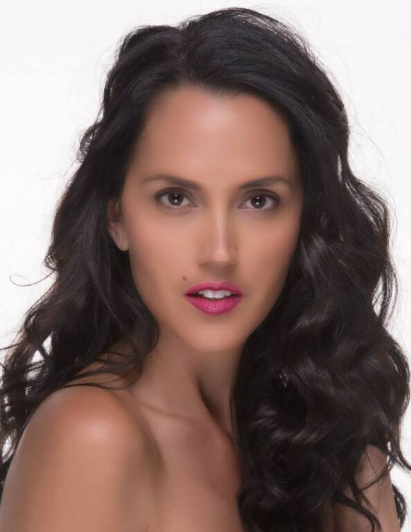 Lola Zee Makeup Artist