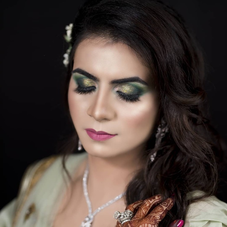 Parry Vig Makeup Artist