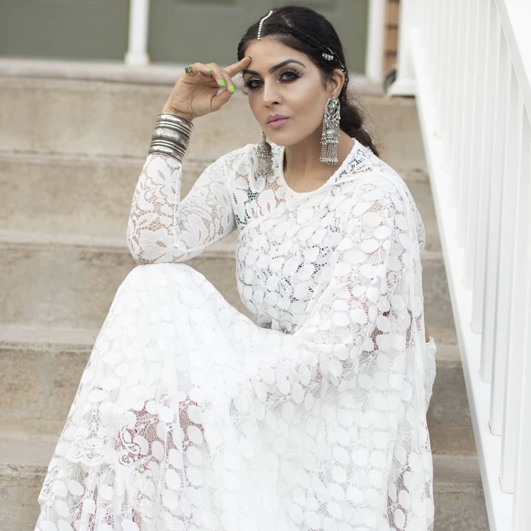 Parry Vig Makeup Artist