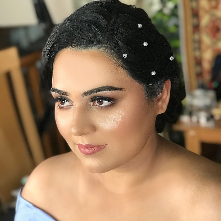 Parry Vig Makeup Artist