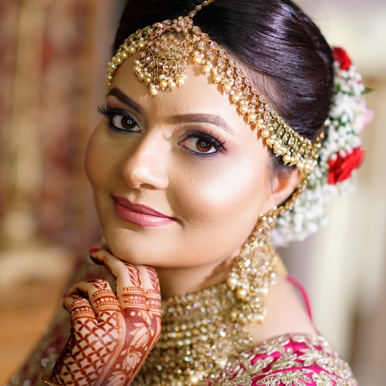 Parry Vig Makeup Artist