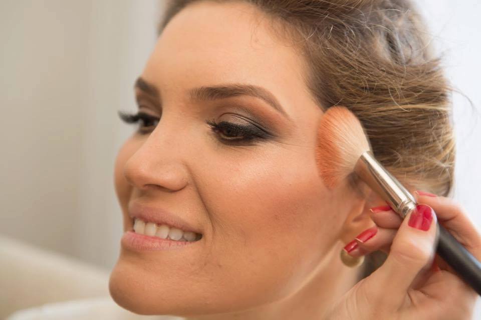 Natalia Simoes Makeup and Hair