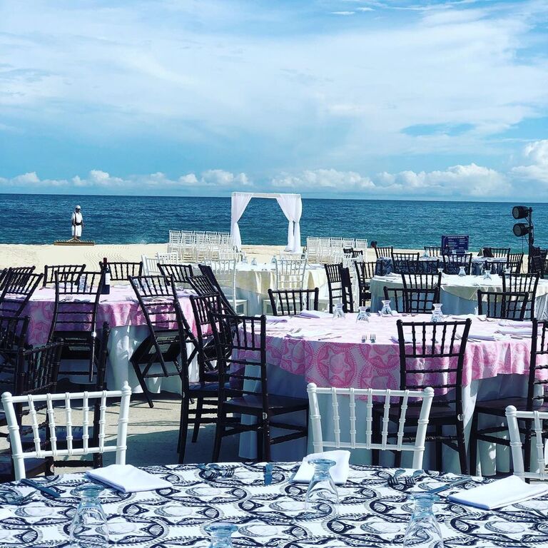 Cassandra Finkbeiner - Destination Weddi