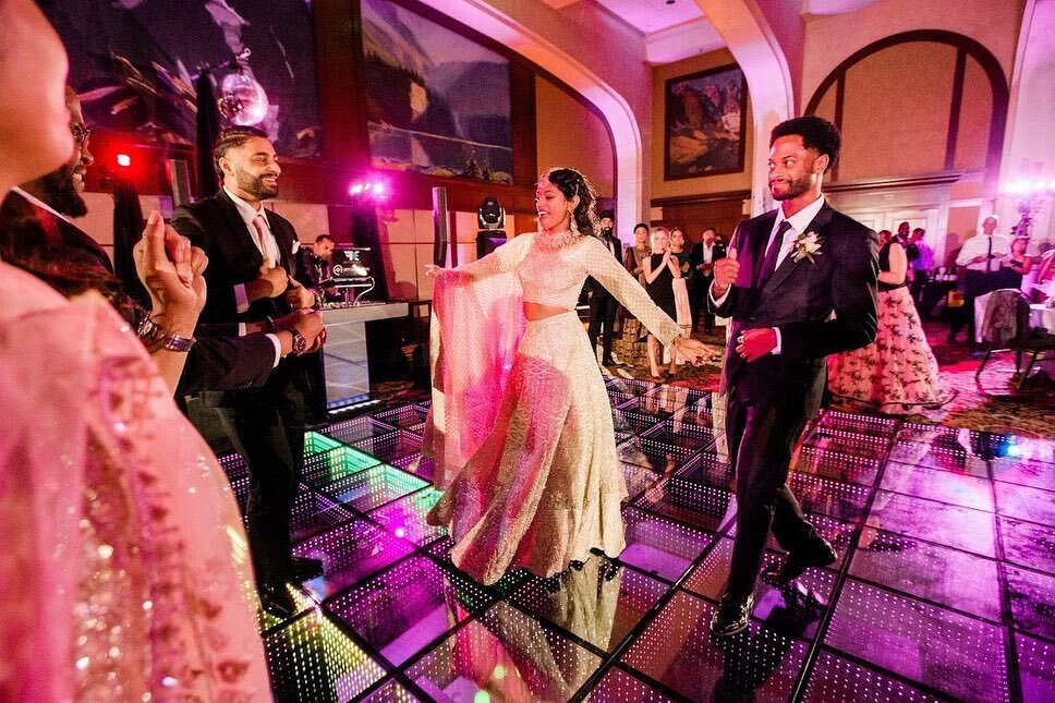 Lynn Fletcher Weddings