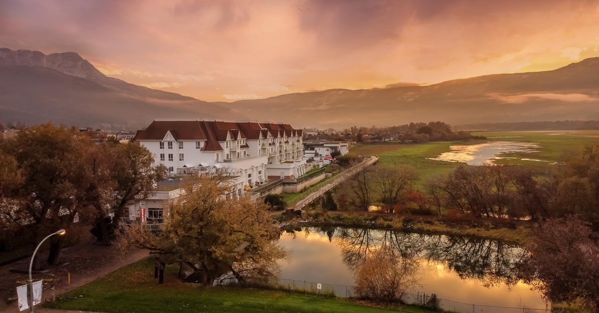 The Prestige Harbourfront Resort