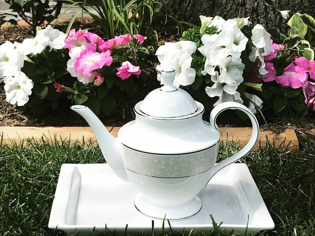 The Travelling Teacups