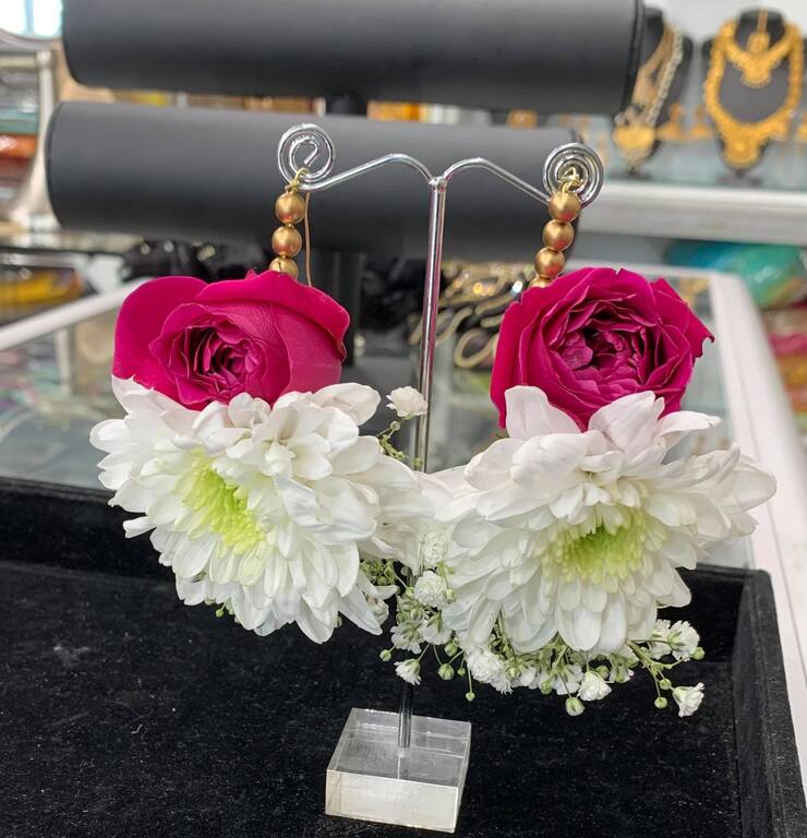 Nafisa Boutiqe and Florist