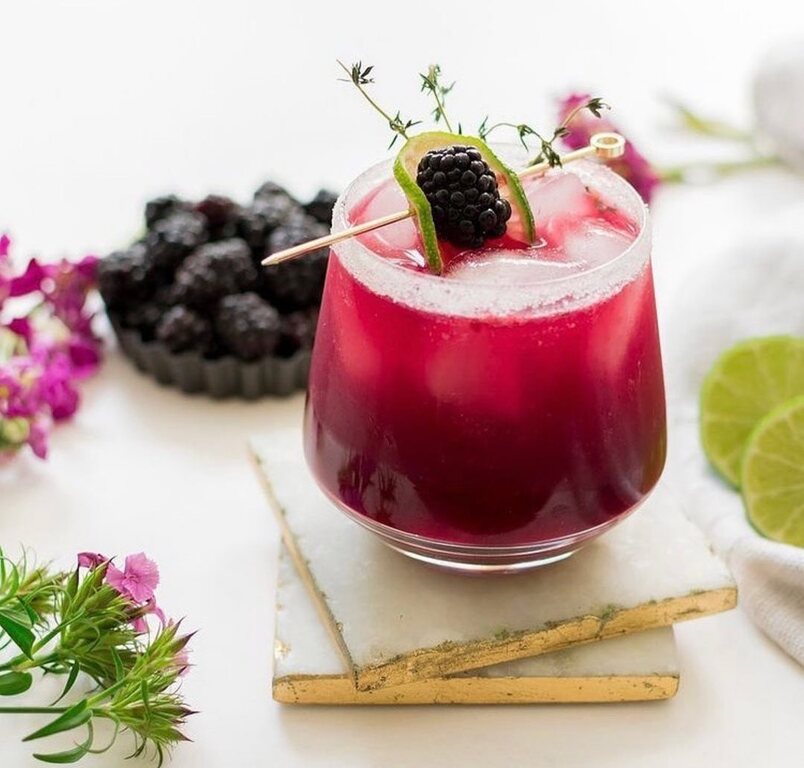 Mixologists Bartending