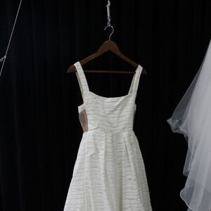 Grace Wedding Gown Specialists - Gown Ca
