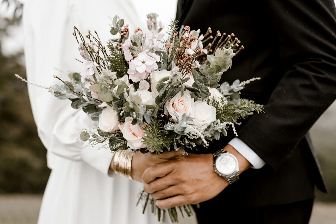 Classic White Wrist Corsage – Bunches Direct Canada