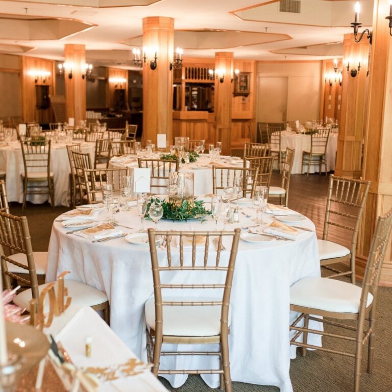 Black creek outlet wedding