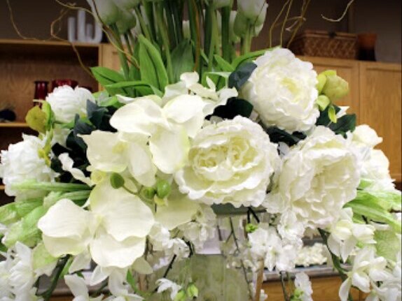 Ann's Flowers & Gifts