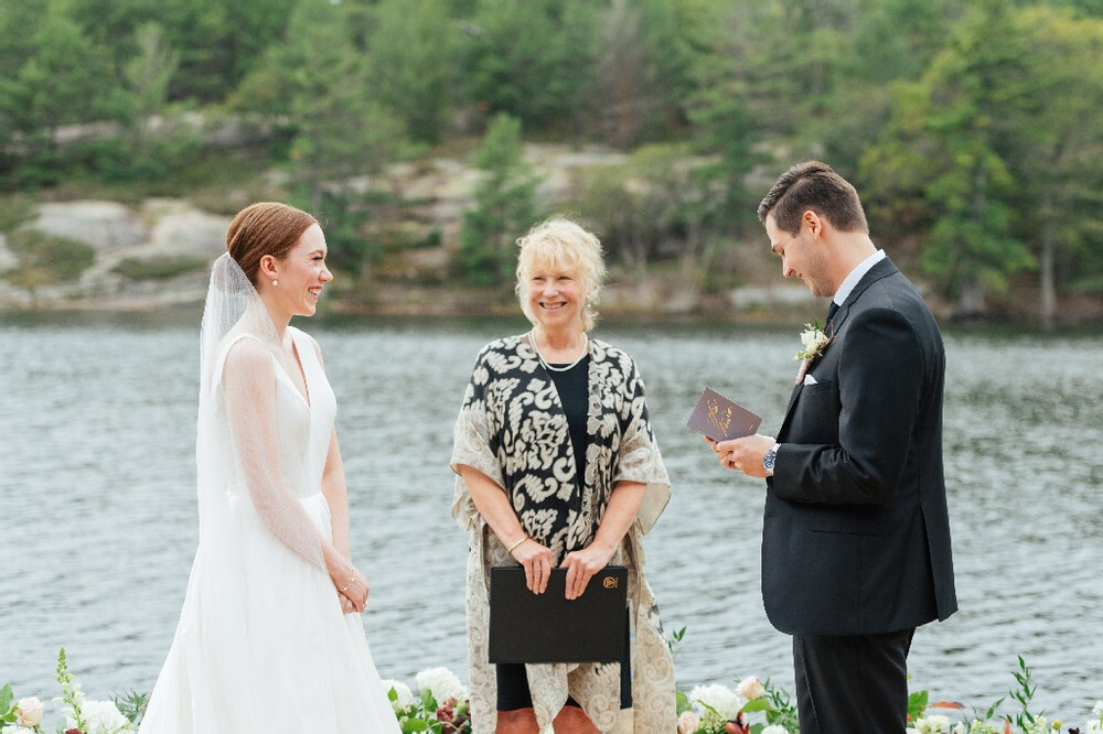 Tracy Biggar-Wedding Officiant